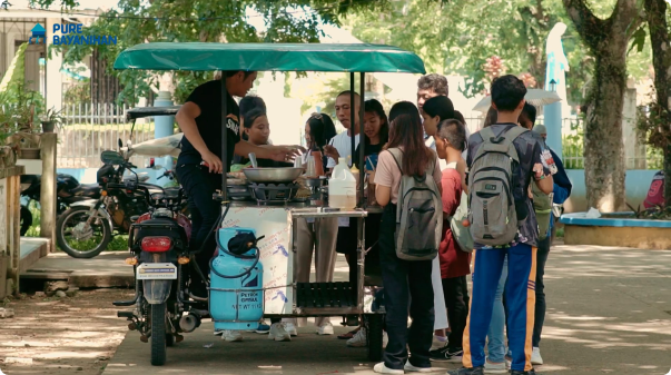 Students buying from Food Cart